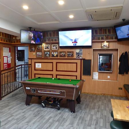The Red Lion Tavern Fochabers Luaran gambar
