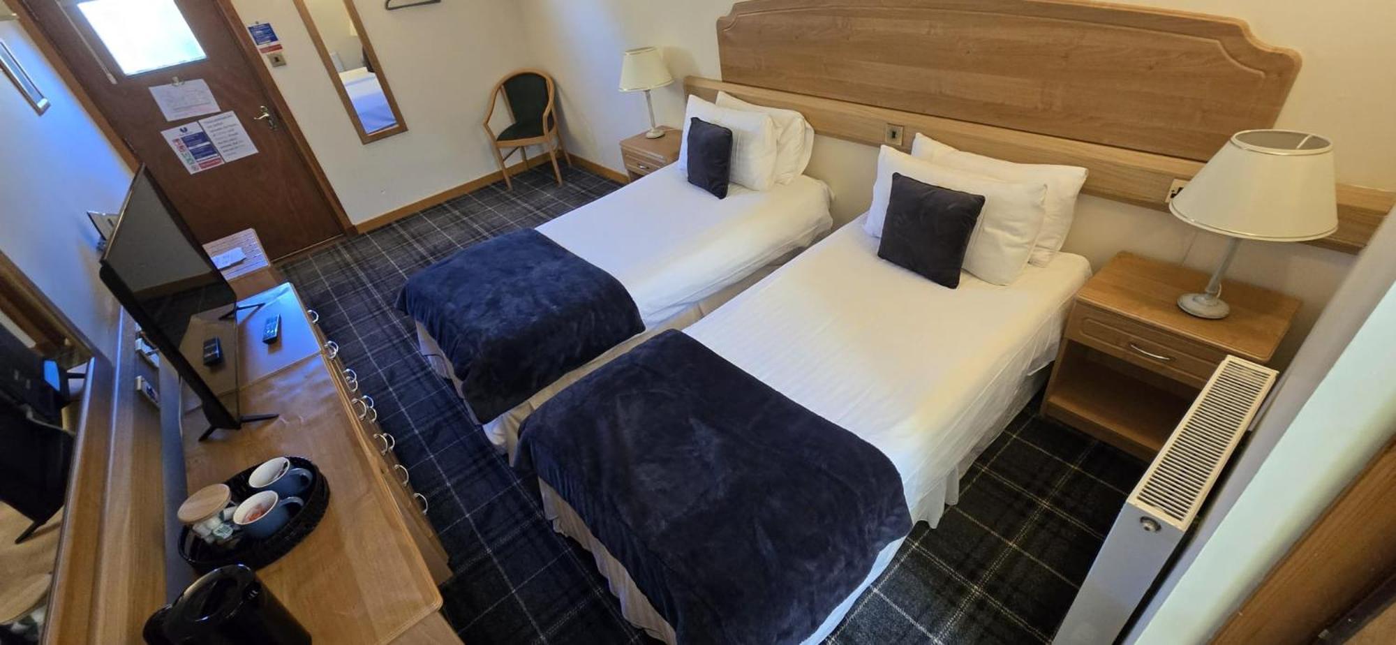 The Red Lion Tavern Fochabers Luaran gambar