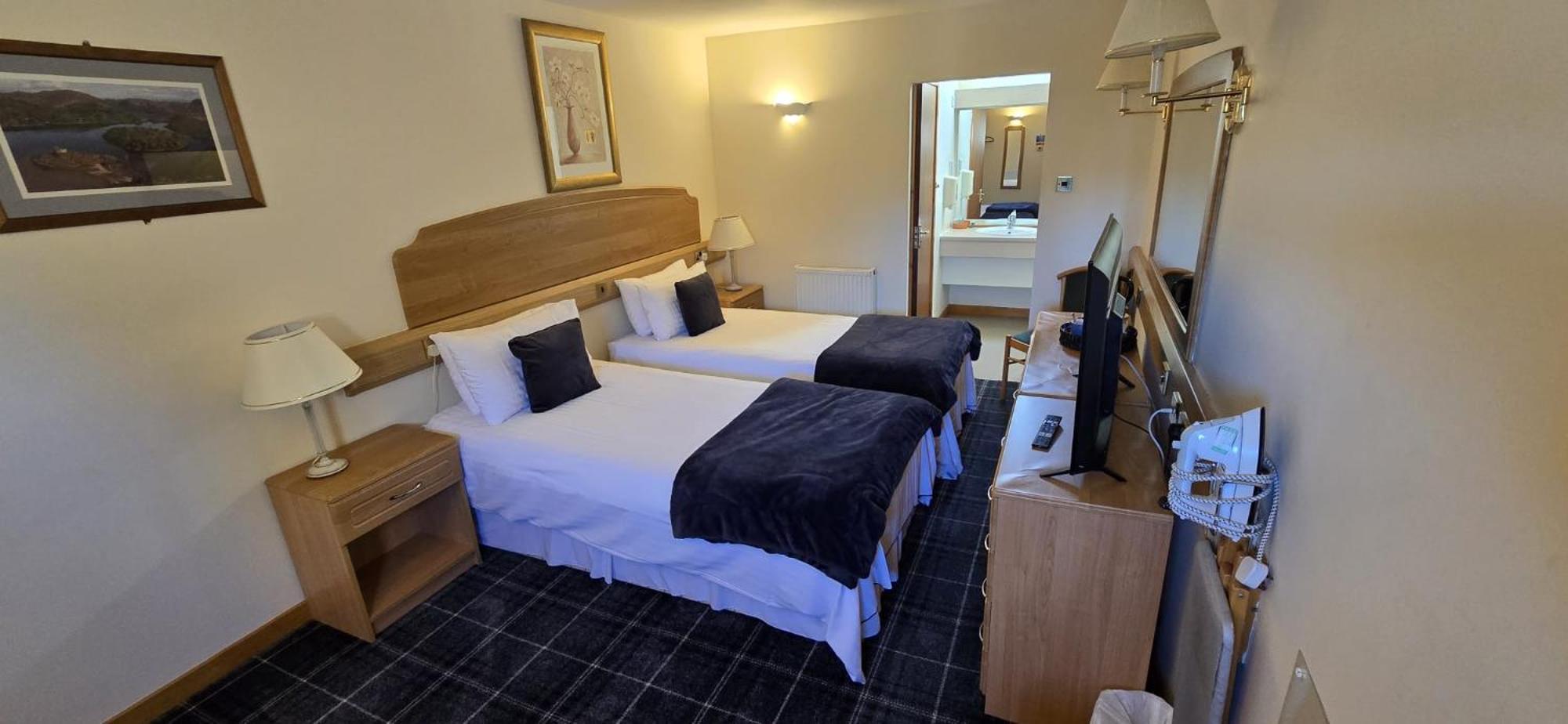 The Red Lion Tavern Fochabers Luaran gambar