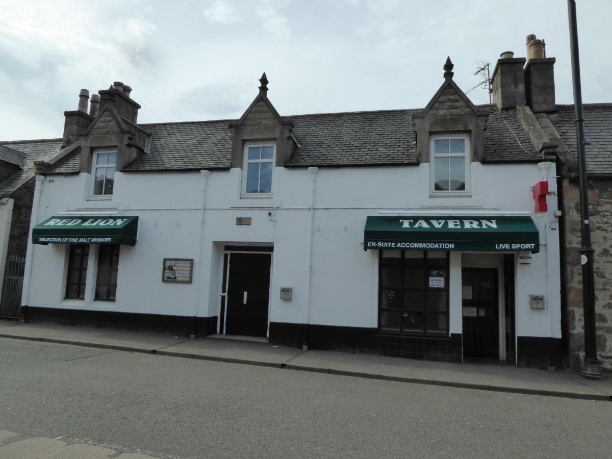 The Red Lion Tavern Fochabers Luaran gambar